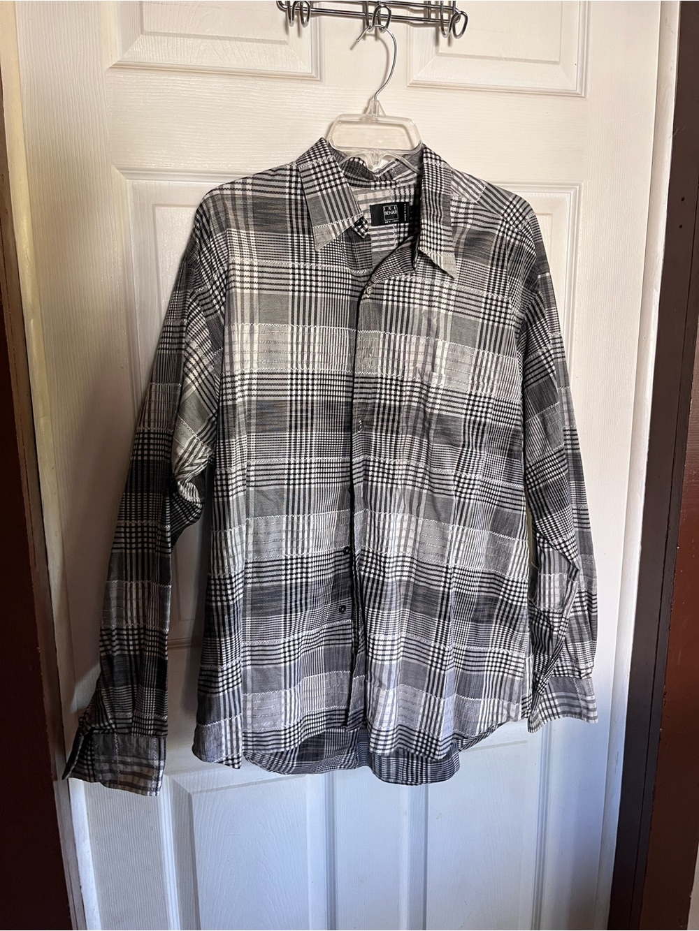 Ike Behar Black & White Plaid Button-Down Shirt